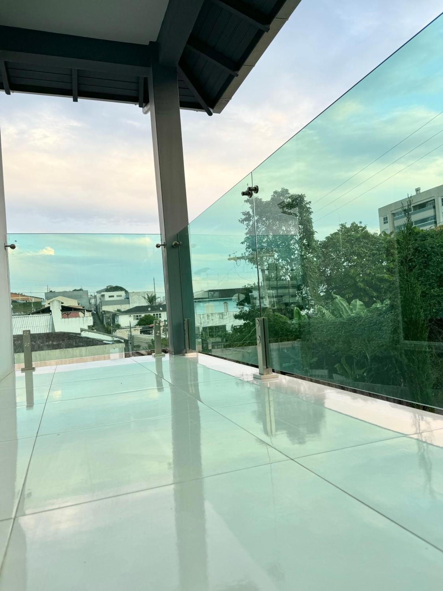 Quarto Confortavel Com Tv, Ar E Sacada Vista Jardim Florianopolis Bagian luar foto